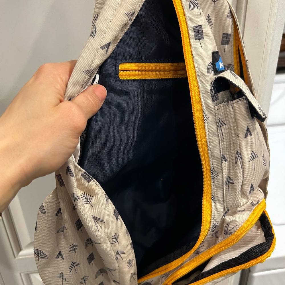 KAVU Beige Sling Bag with Black and Orange Details - Picture 3 of 6